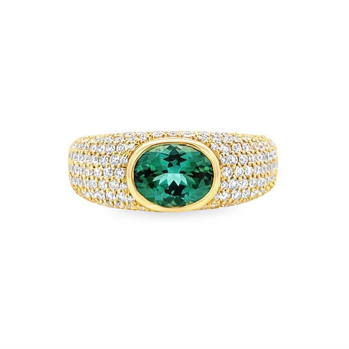 Genuine Dyed factory Emerald with 2 Malee Diamonds Platinum