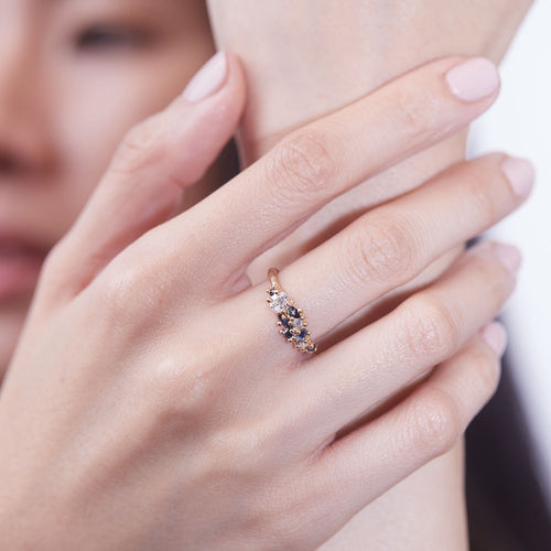 Sapphire & Diamond Tapering Cluster Ring Image 2